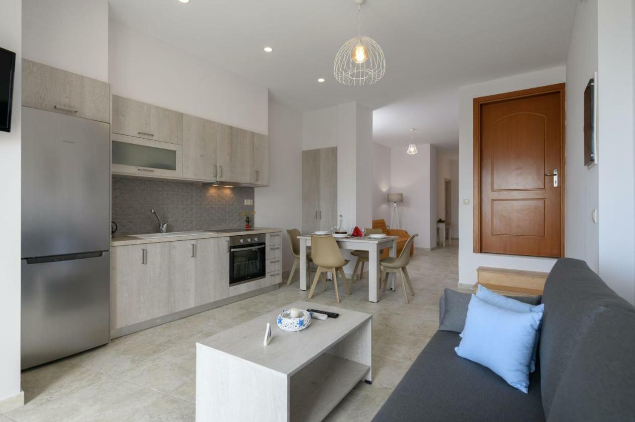 Coral Sea Apartment Kokkinos Pyrgos Zewnętrze zdjęcie